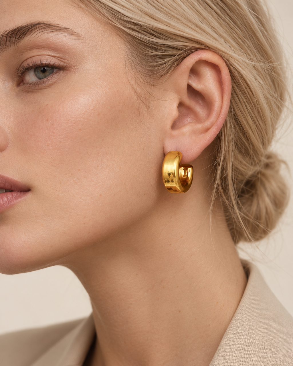 Sculpted Chunky C-Hoop Earrings