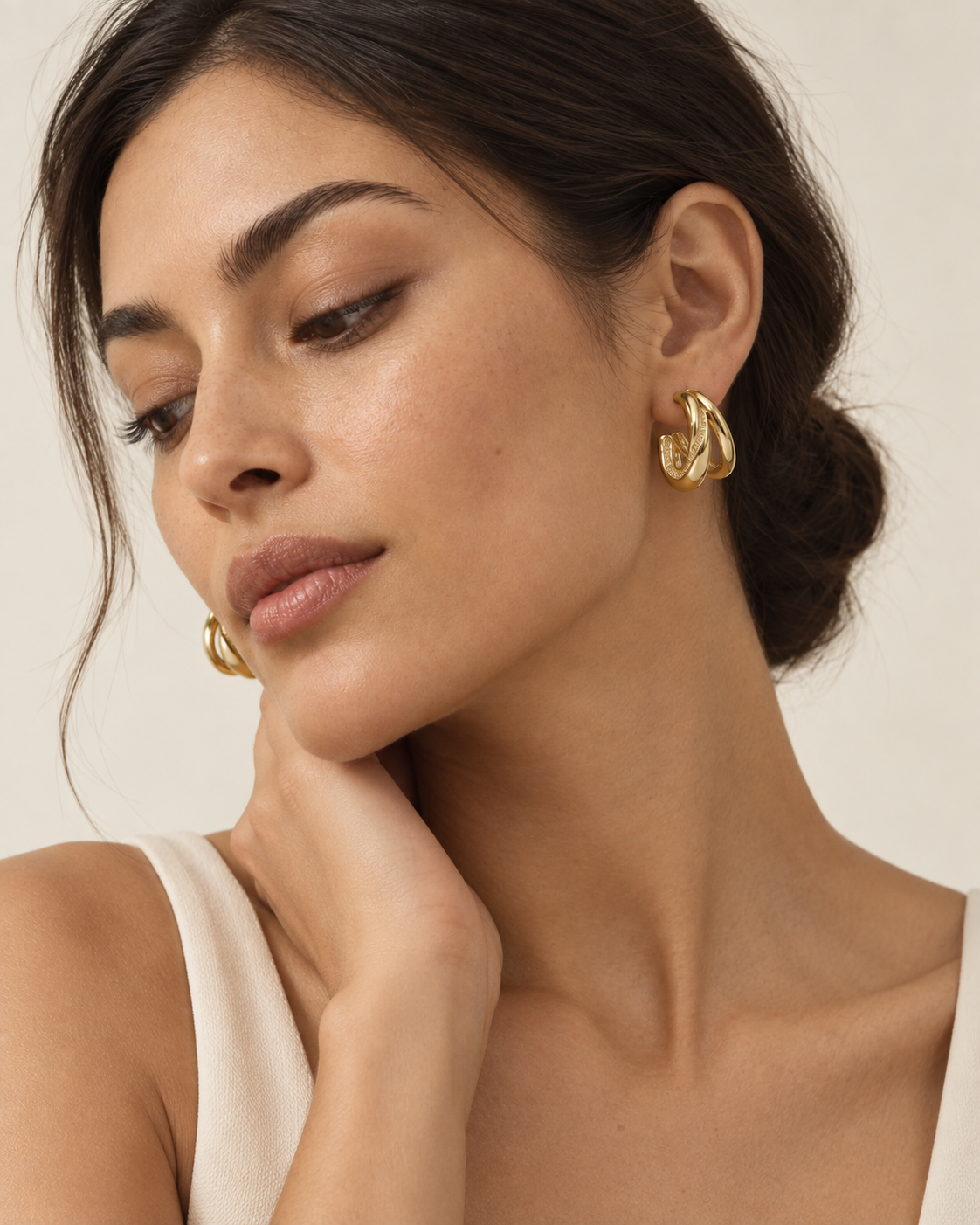 Sculpted Twist Hoop Earrings in Gold